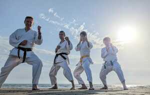 Dernier cours de la saison... les pieds dans le sable !