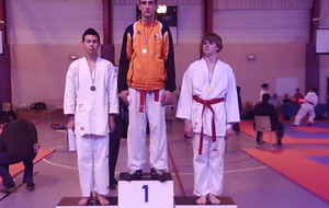 Lucas LEROY, 2ème en kumité (Cadet -70 kg).