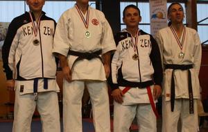 Championnat départemental kata (Vétérants 2), 2ème - Quintin, 3ème - Laurent