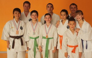 Les médaillés du championnat de France corpo 2014 (kata)